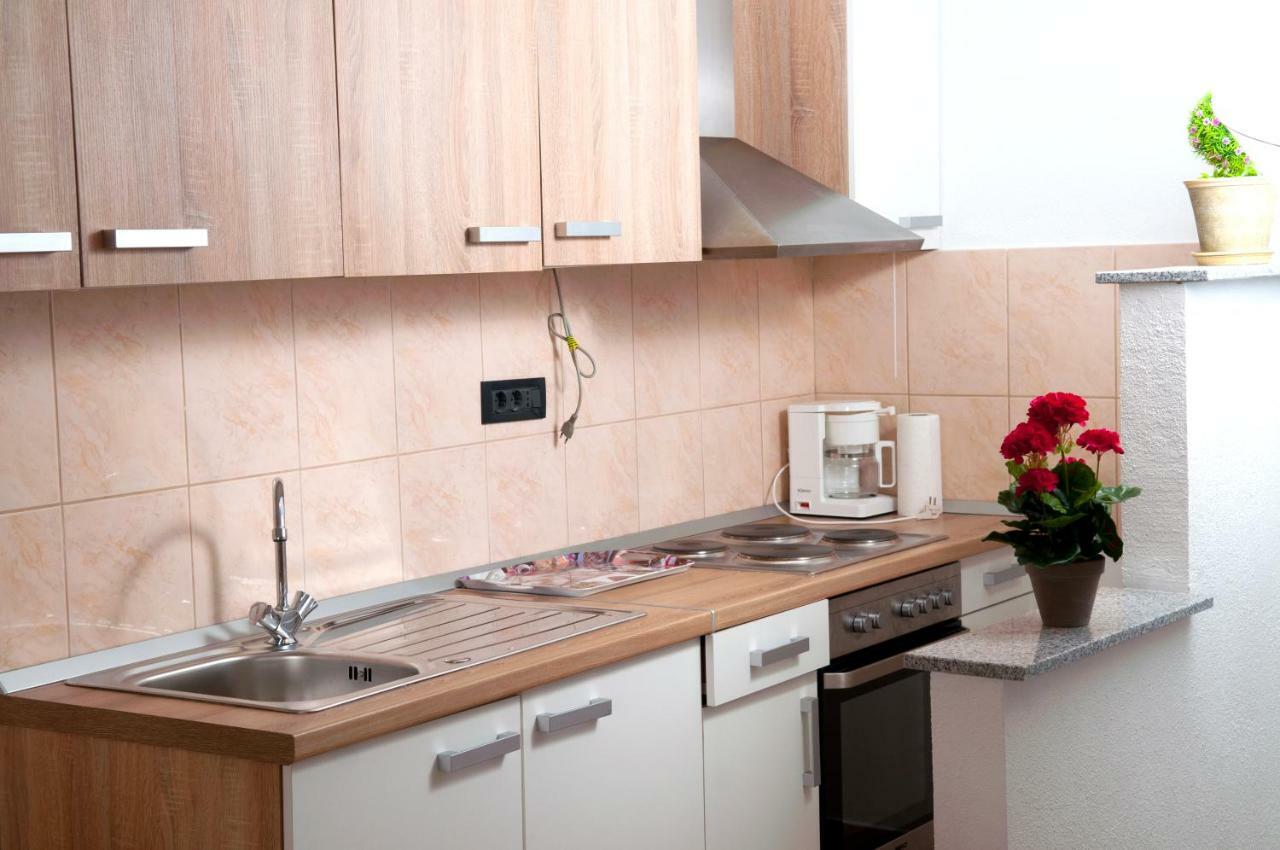 Apartment Kraljevic Blato na Cetini エクステリア 写真